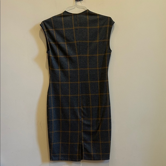 Chic Checkered Midi Dress in Gray and Brown - Picture 5 of 5